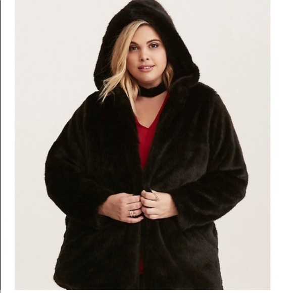 torrid Jackets & Blazers - NWOT Torrid Faux Fur Coat Pockets 1950s Inspired Jacket Black Large
